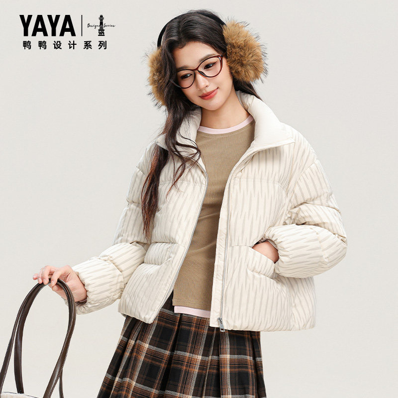 【设计师系列】YAYA鸭鸭羽绒服2026冬季时尚气质立领加厚保暖外套