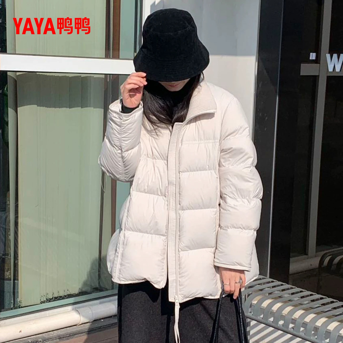 YAYA鸭鸭2026年秋冬新款羽绒服女时尚简约立领鸭绒保暖休闲厚外套