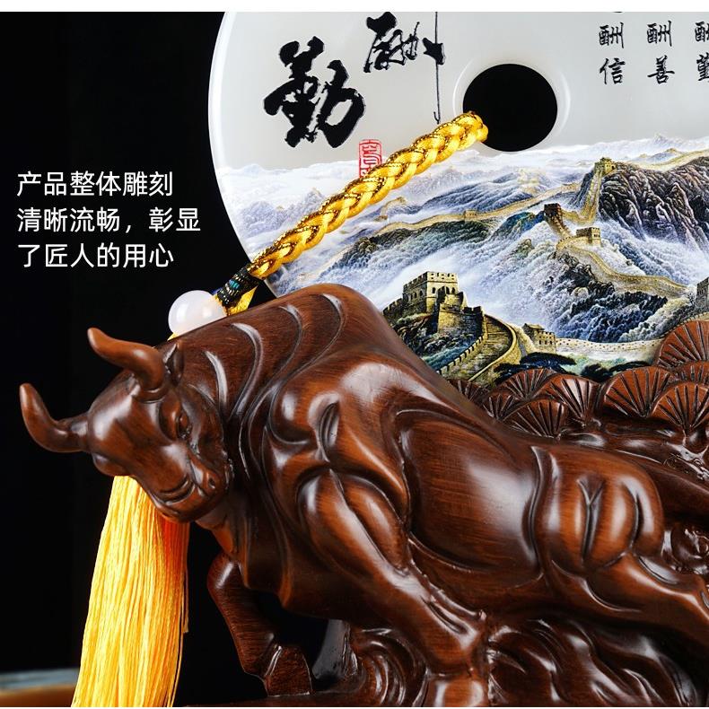 牛年摆件天然玉石平安扣笔筒公司办公室桌面装饰品工艺礼品定制