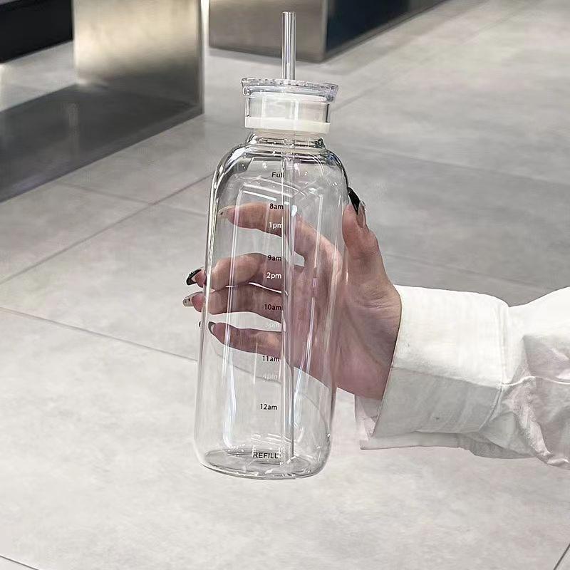 户外情侣牛奶杯创意大容量刻度玻璃水杯耐高温吸管双盖果茶杯泡茶
