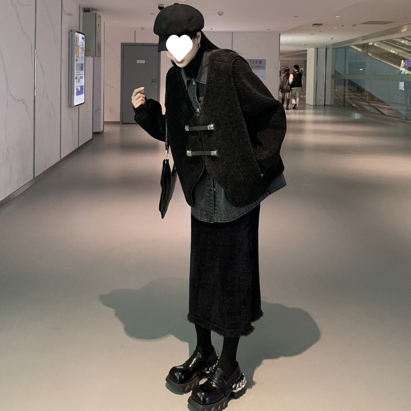 大码mm宽松套装女秋冬款牛仔拼接羊羔毛衬衫外套马甲半身裙三件套