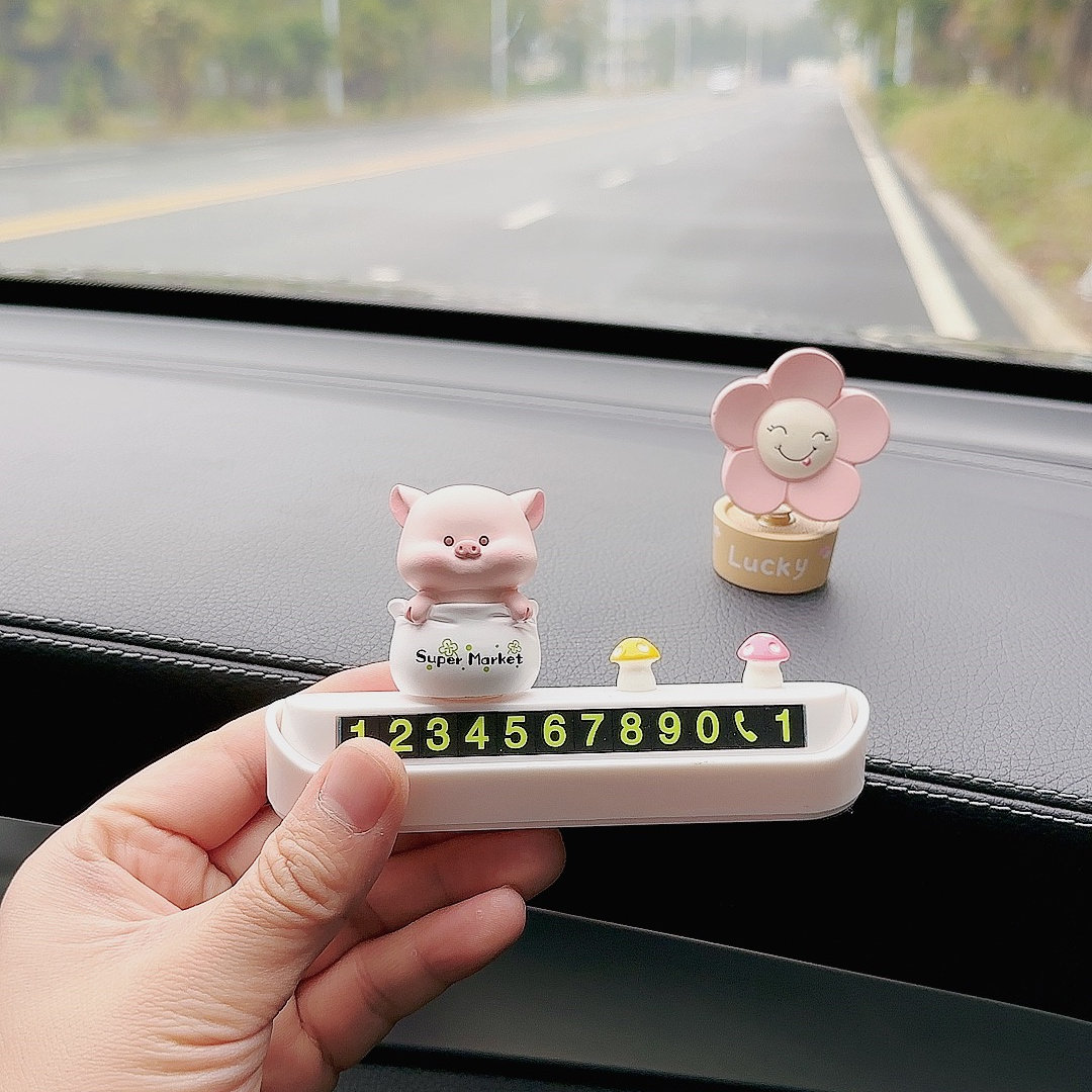 速发汽车内饰创意挪用爱猪临时停隐藏式码号牌车载摆件可品