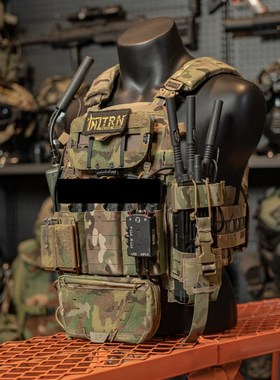 速发TR 心TG 复刻FERRO法老 FCPC V5切割 轻量化战术背T 套装