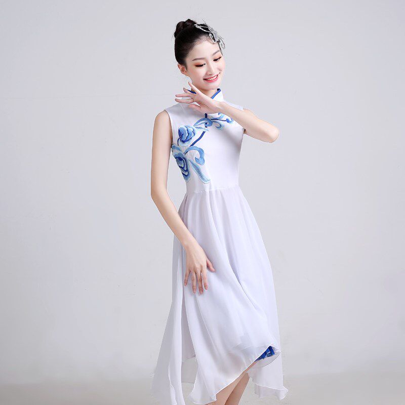 速发新款青花瓷古典舞蹈服装表演水墨丝雨演出服大摆裙伴舞飘逸