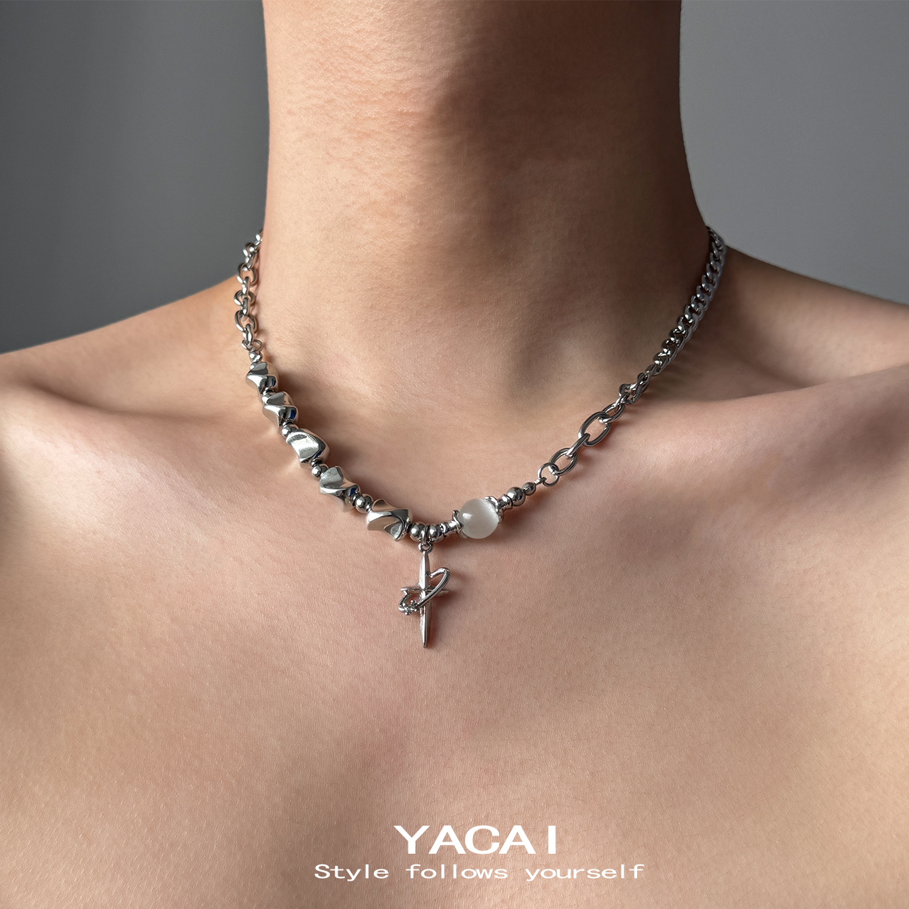 不规则金属石头环绕星芒钛钢项链