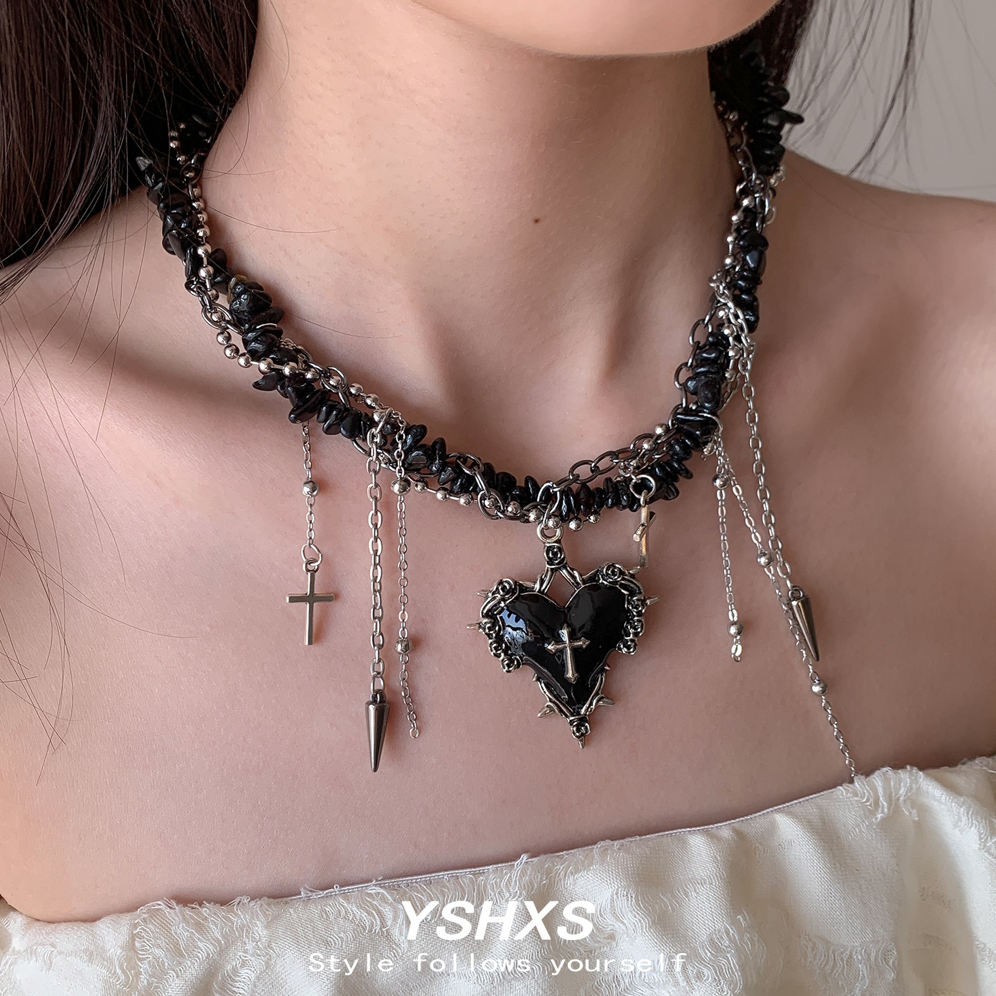 暗黑复古碎石爱心项链女十字铆钉流苏吊坠小众亚比配饰个性颈链,饰品/流行首饰/时尚饰品新,项链,淘宝优惠券,粉丝福利购,淘宝优惠卷
