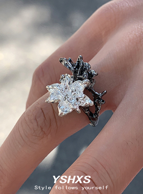 黑白双色花戒指女小众设计感