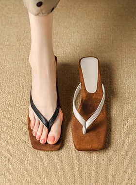 优质黑色人字拖2024新款时尚欧美风G夹趾小众坡跟法式高跟拖鞋女