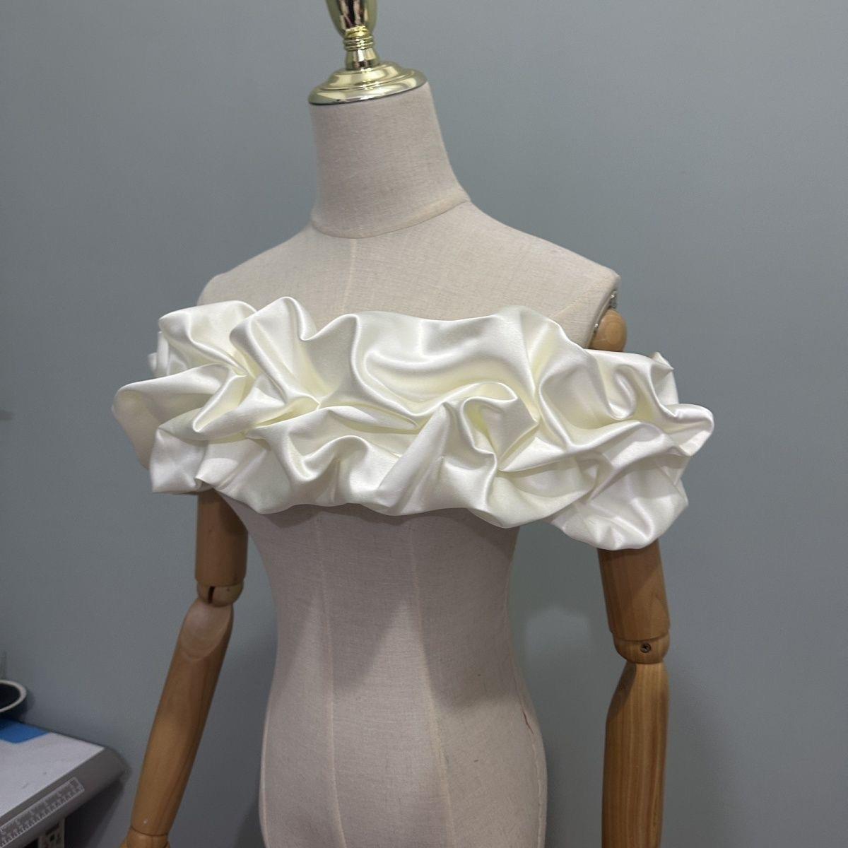 跨境亚马逊热销新款白色缎面一字肩披肩摄影造型小众轻奢高级V164