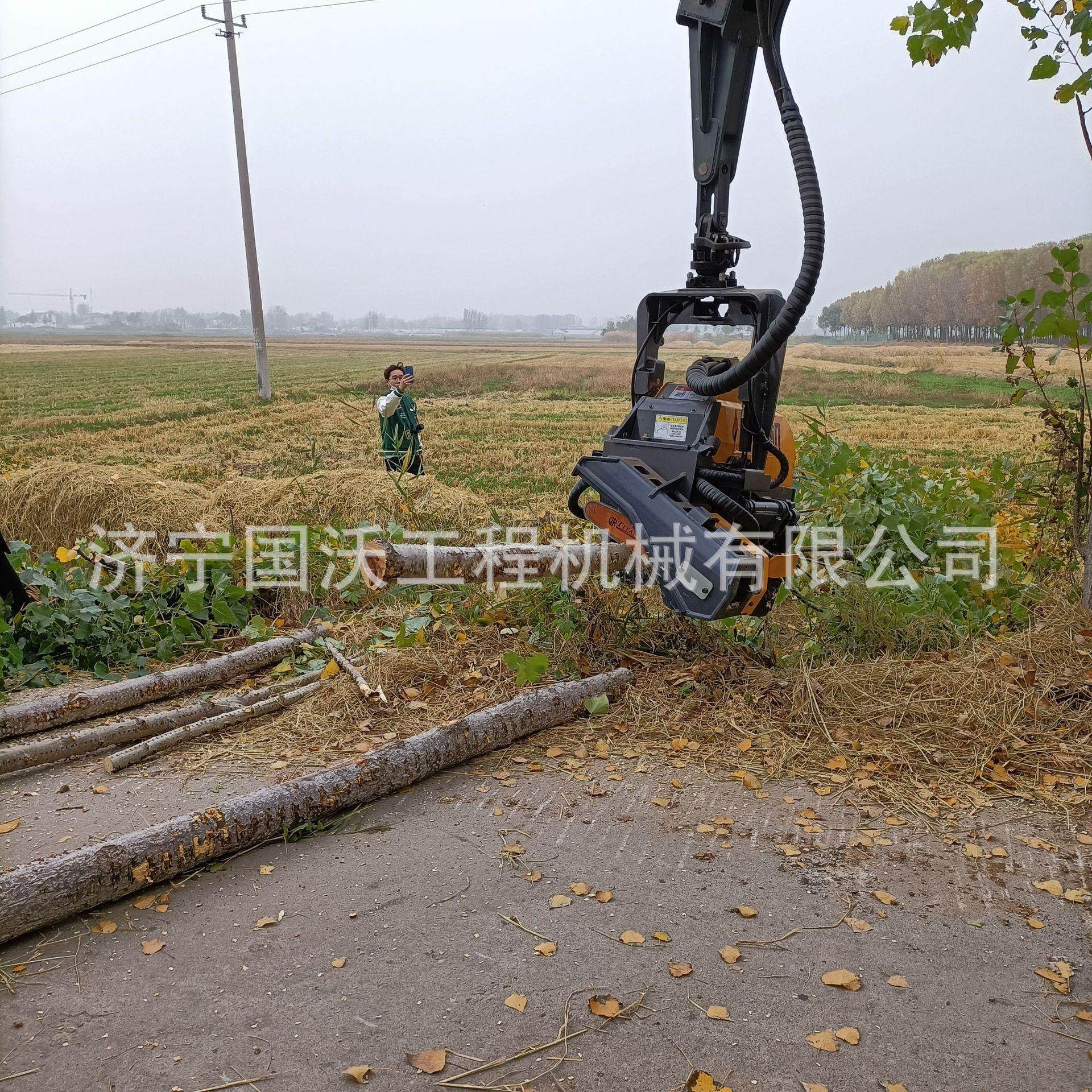 林木业伐树机 旋转夹机式伐木型号抱 木伐剪枝自KL754动砍伐机图