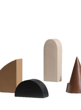 博西家居北欧创意几何轻奢树脂摆件ins风样板房软装家居装饰品