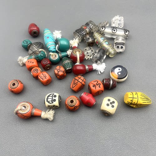 藏传料器合集黄铜精工镶嵌藏式文玩老密胺料隔珠背云三通骰子阿呆
