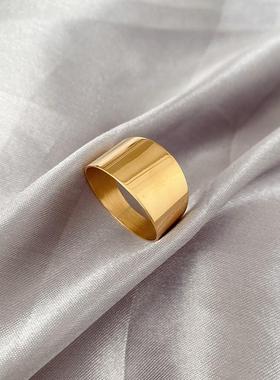 欧美简约戒冷风食指戒新指款潮夸淡张大个性潮宽版亮面情侣款指环