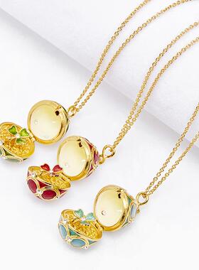 高级感时尚气质珐琅釉镶钻三叶草花朵可打开彩蛋吊坠女中长款项链