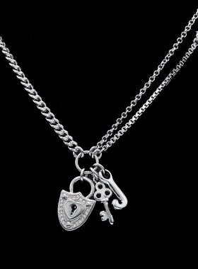 欧美时尚设计感气质镶钻锁钥匙字母多坠单锆不对称链子锁骨项链