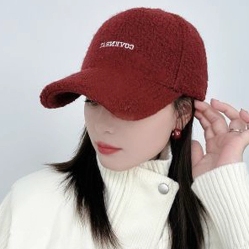 韩版时尚休闲字母刺绣棒球帽子女秋冬防寒保暖毛绒帽显脸小鸭舌帽