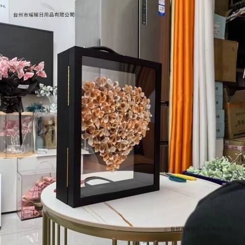 情人节diy礼物手提亚克力手工花盒爱心男女朋友有钱520空盒现货