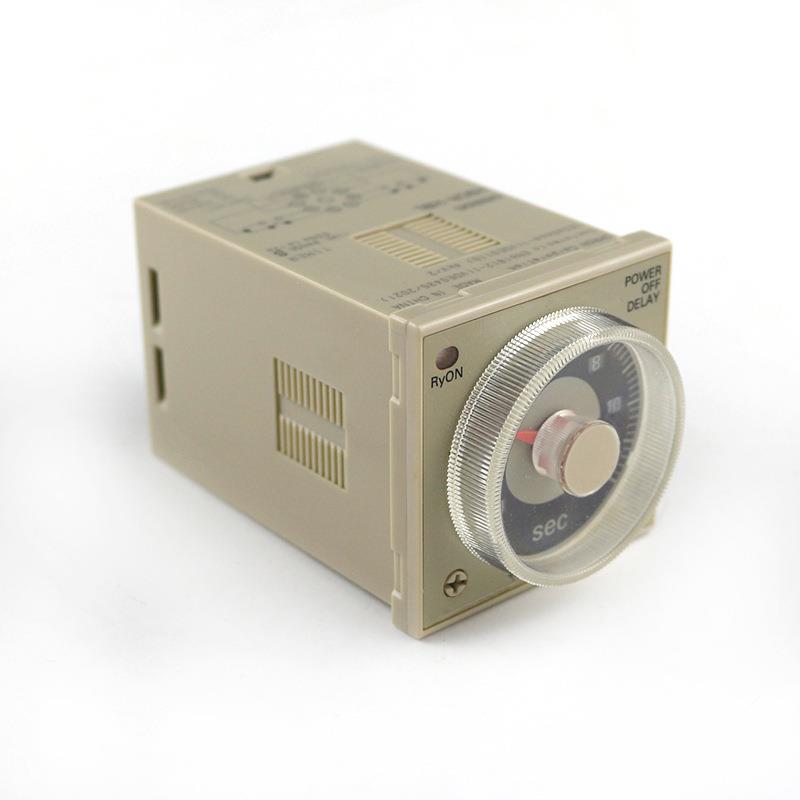 日本时间继电器H3CR-H8L时间继电器通电断电循环延时直流24V