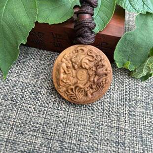 天然雷击木四圣兽精雕枣木太极吊坠车挂道家饰品白虎青龙朱雀玄武