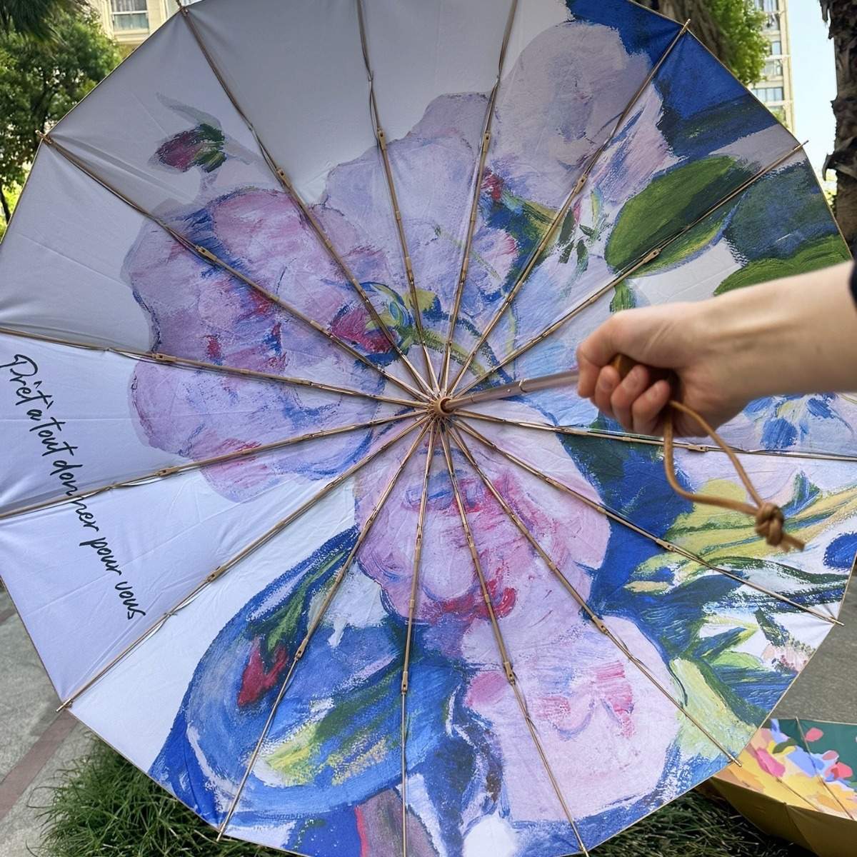 新款创意三折16骨钛金手开晴雨伞复古实木手柄遮阳伞防晒太阳伞