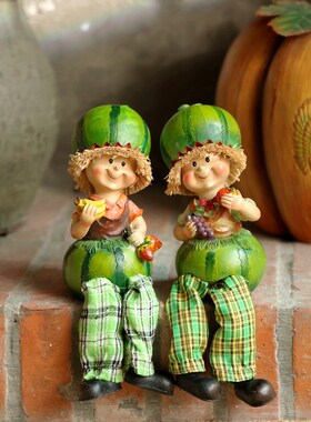 美式花园隔d板阳台餐厅摆台石榴吊脚情侣娃娃礼物树脂家居装饰摆