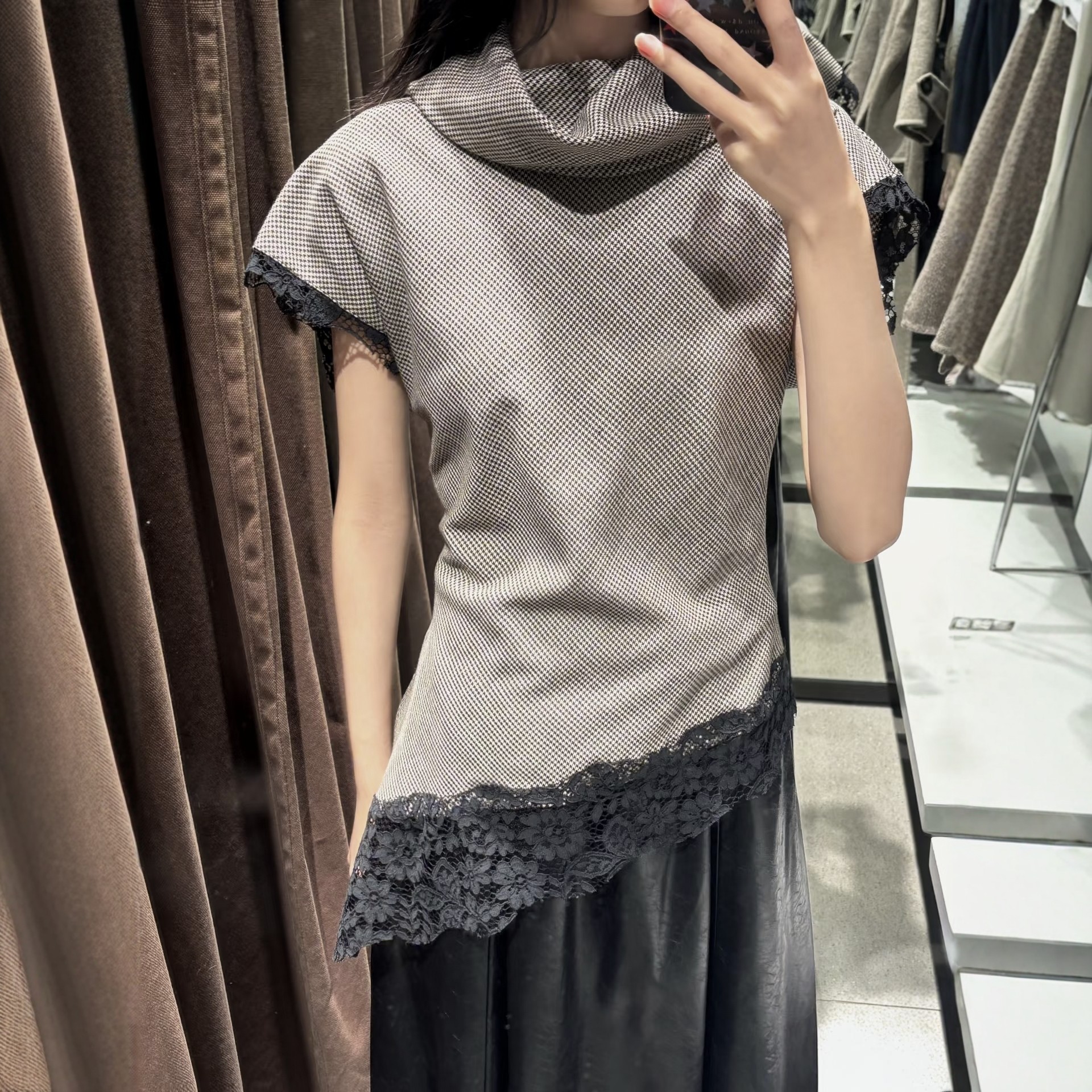 半高领千鸟格蕾丝拼接短袖T恤女