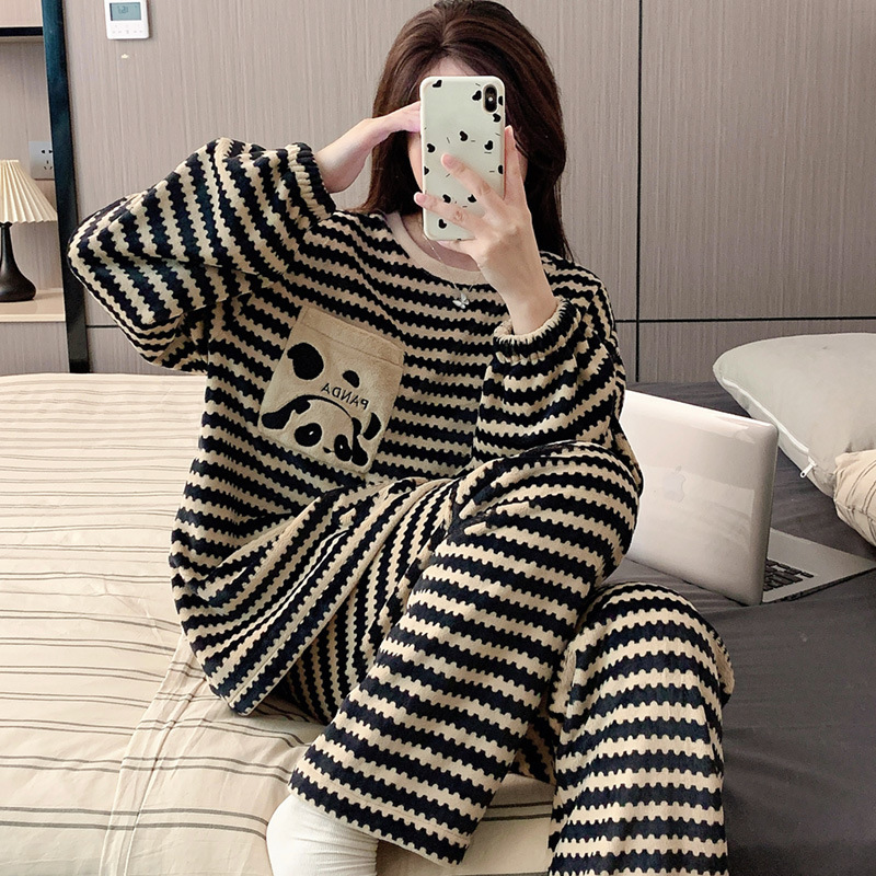 日本品质冬季新款睡衣女法兰绒加绒加厚卡通圆领宽松保暖珊瑚绒家