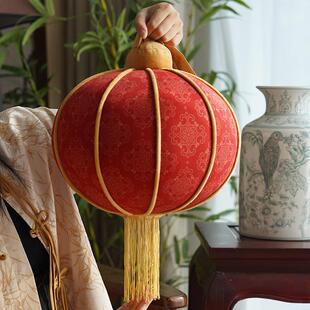 新中靠式灯笼抱枕围沙发客厅装饰靠垫ZT84904R红色喜庆制氛高定级