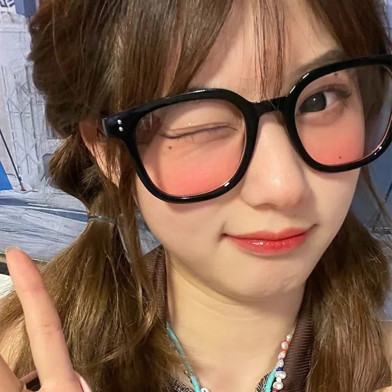 小红书爆款黑框显瘦眼镜