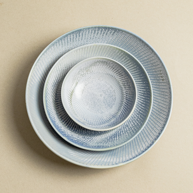 目外汤盘陶瓷不规则浮雕8英寸蓝