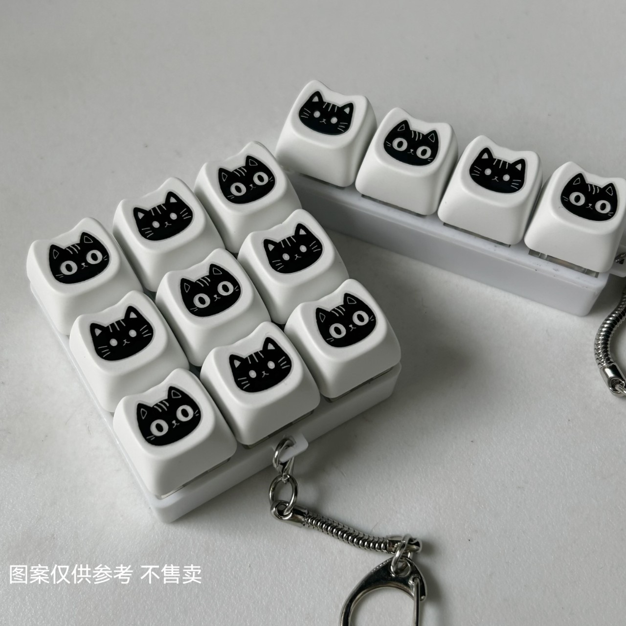 现货罗小黑按键钥匙扣机械键盘客