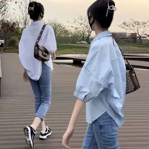 Loose slimming shirt with a lapel tops宽松显瘦衬衫翻领上衣女