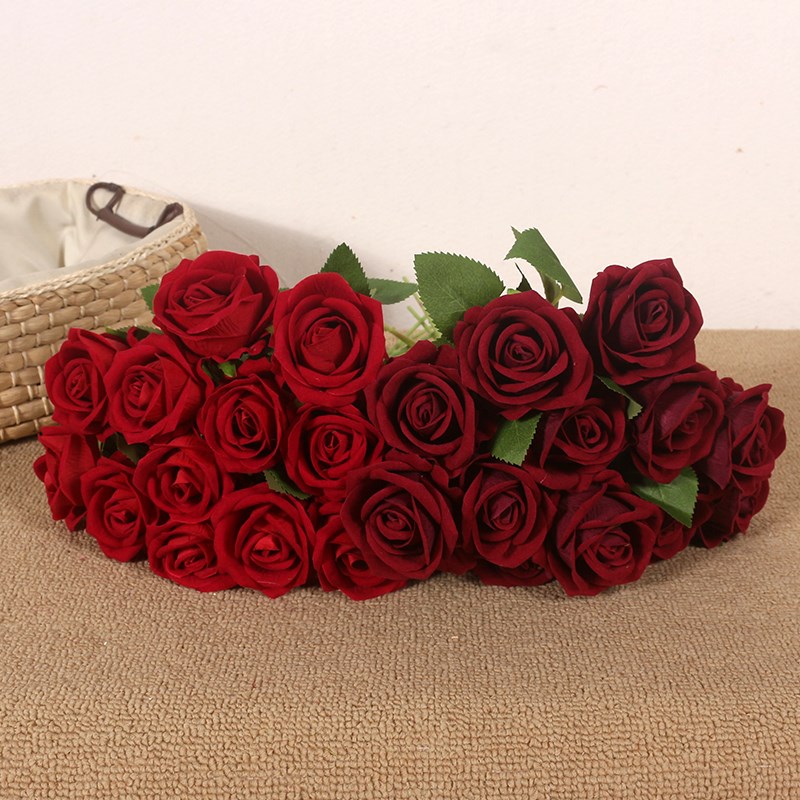 手札12头大红色仿真玫瑰花束深红色结婚领证手捧绢花Y拍照道具假