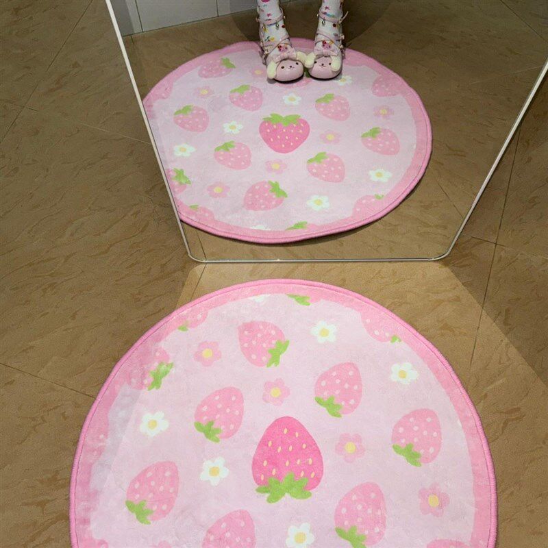 速发is少地毯可爱小草莓家居软萌地毯圆形卧室沙发茶几垫子装饰垫