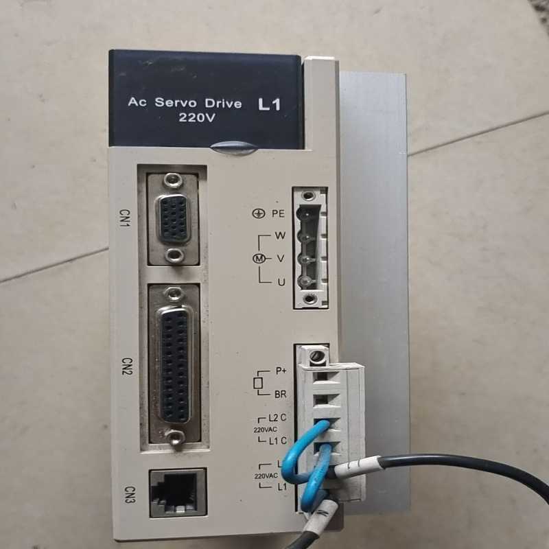 议价通航伺服驱动器，型号THSF-L1-230T，220v，9A