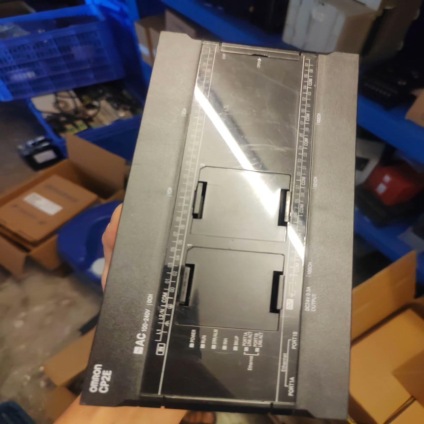 PLC,CP2E-N60DT-A,,成色如图,(崽崽配件)