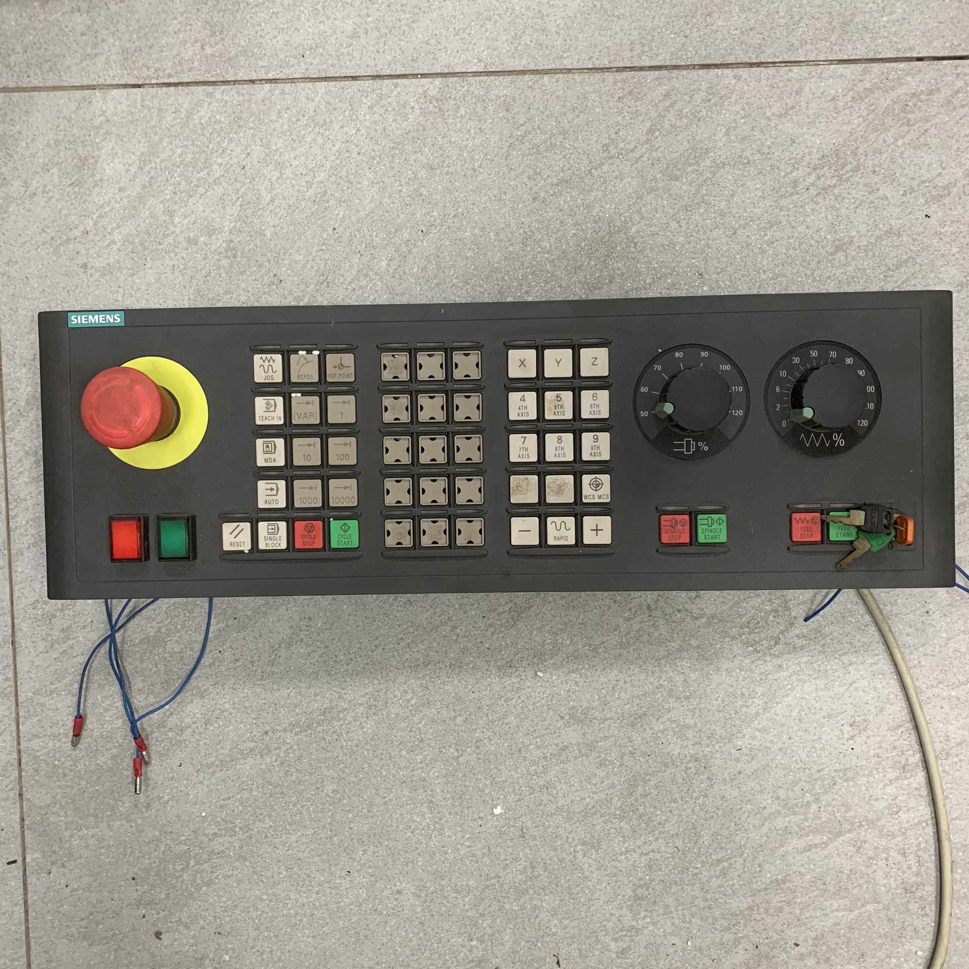 MCP483CPN按键面板6FC5303-0AF22-~议价