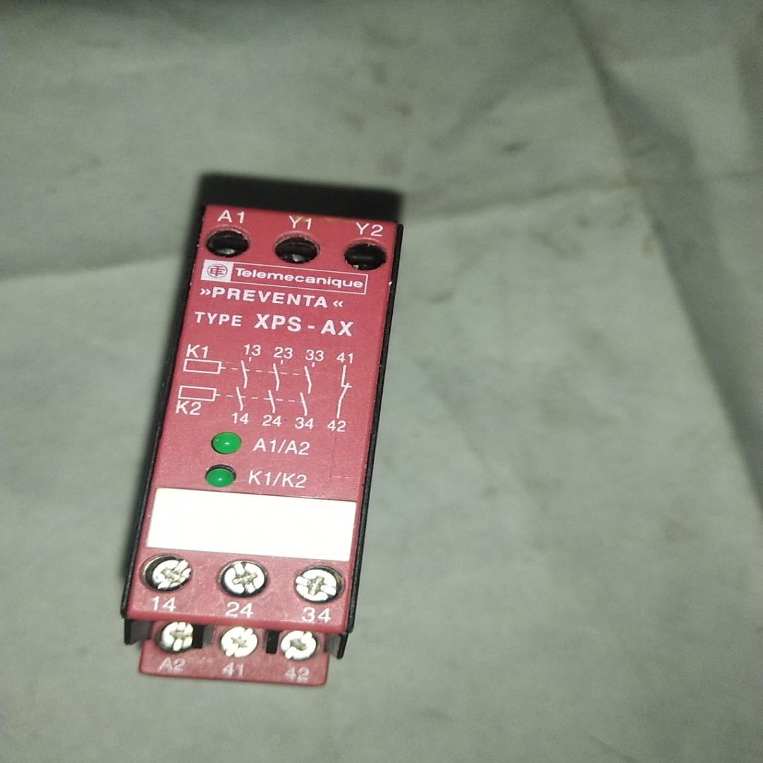安全继电器XPSAX5120，XPS-AX 24V AC/D（憨憨电子）