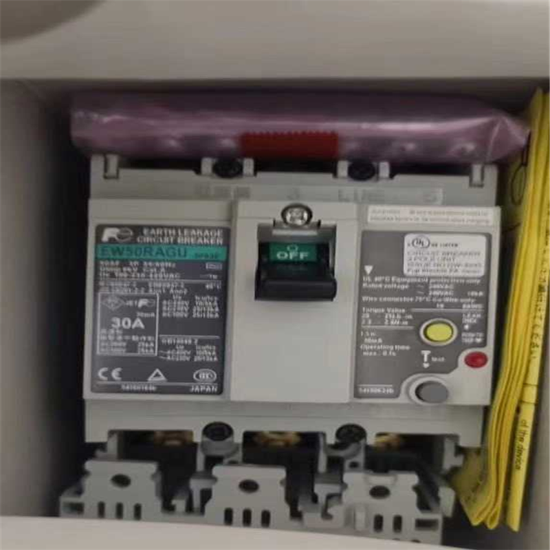 EW50RAGU-3P  050B 30MA    富士~议价