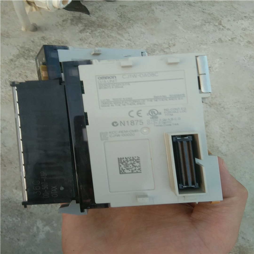模块CJ1W-DA08C功能正常运费~询价