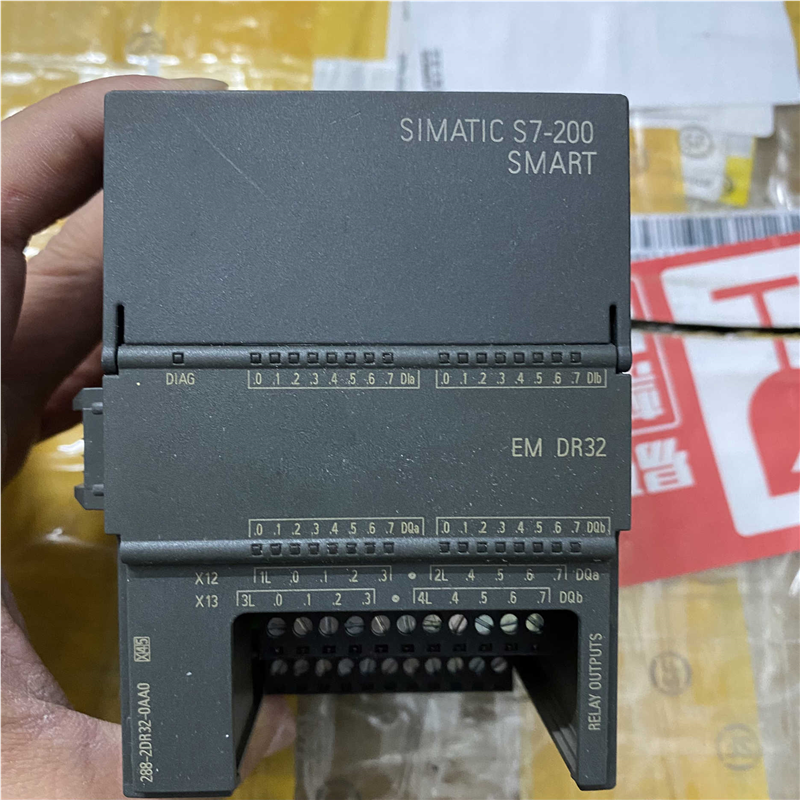 【汇生】6ES7 288-2DR32-0AA0  S7-200sma【议价】