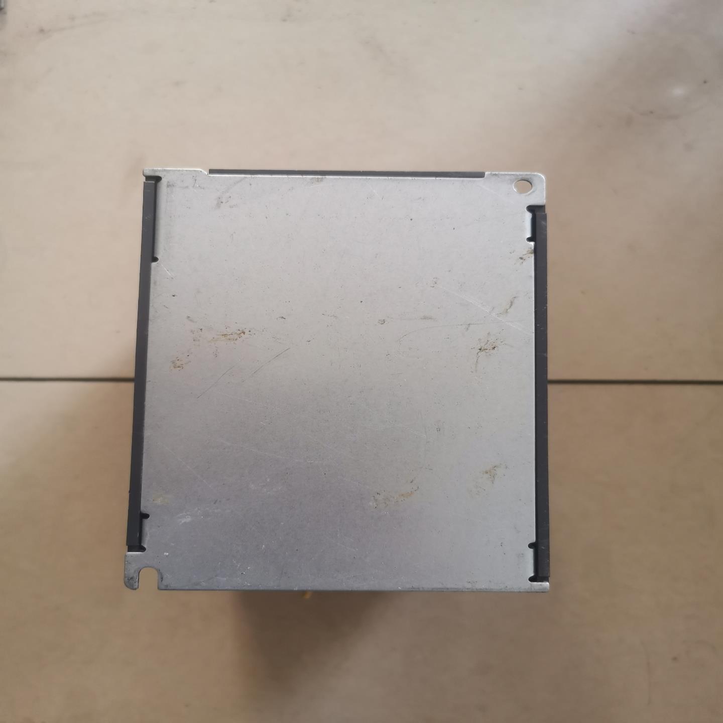 上海丹那赫变频器 D13-T3-1R5G/2R2P 380V(崽崽配件）