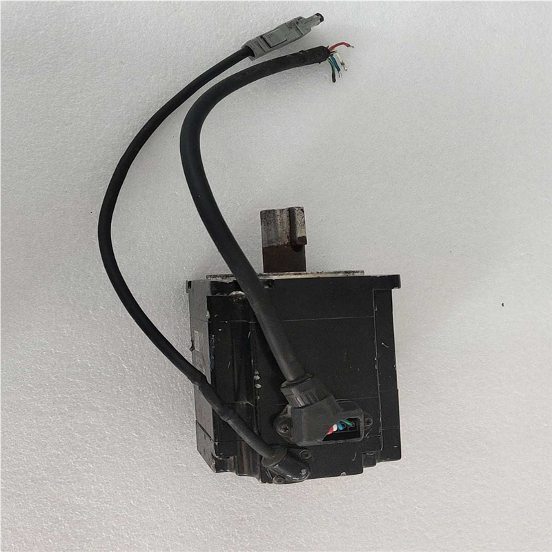 议~安川SGM7J-08AFC6S伺服电机，功率750W，拆机的