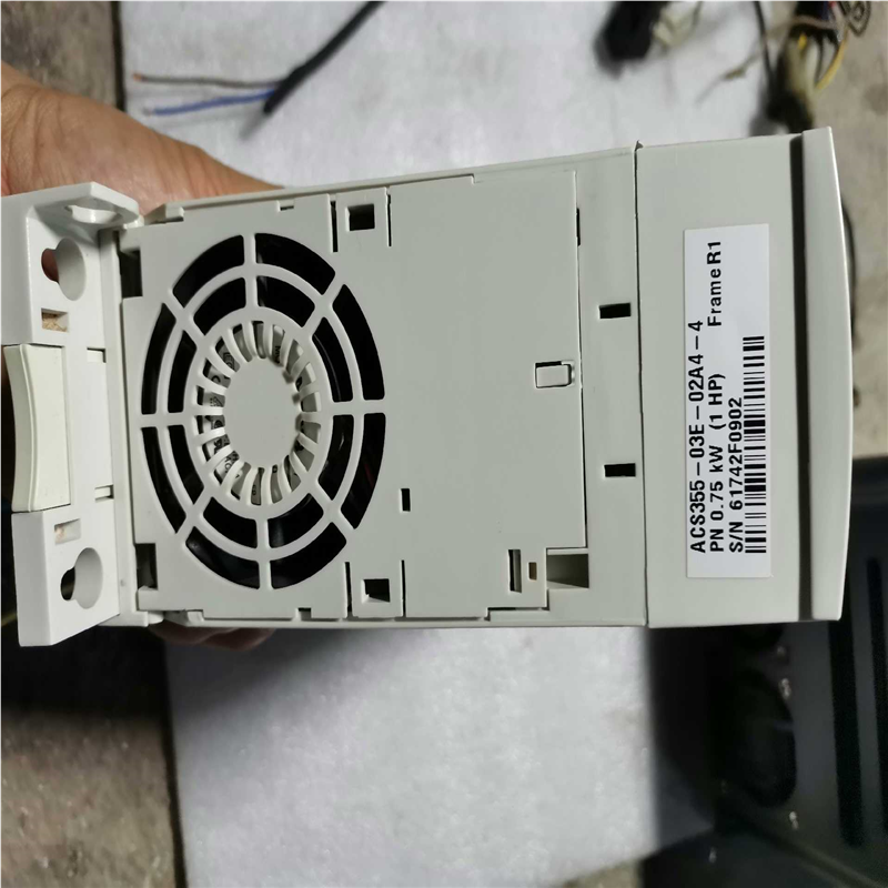 【汇生】ABB0.75千瓦变频器 ACS355-03E-02A3-4【议价】