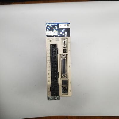 SGD7S-1R6A00A002 安川伺服驱动器（耶耶电子）