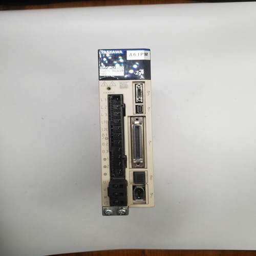 SGD7S-1R6A00A002 安川伺服驱动器（耶耶电子）