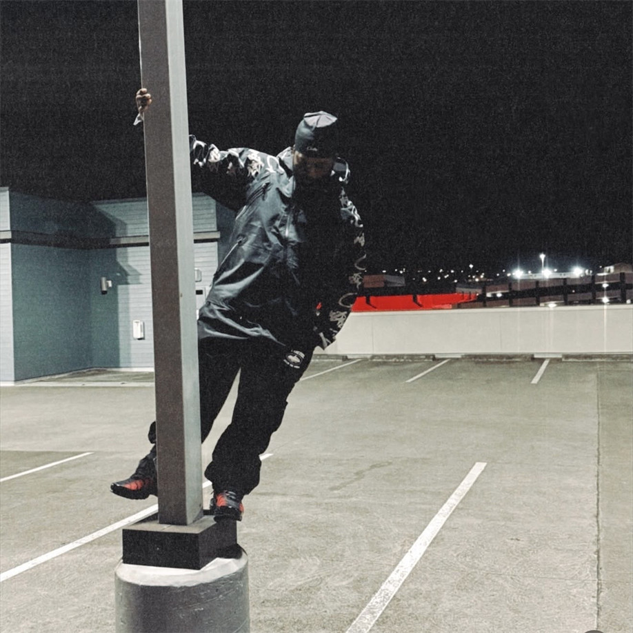 Corteiz防寒冲锋衣男连帽防水