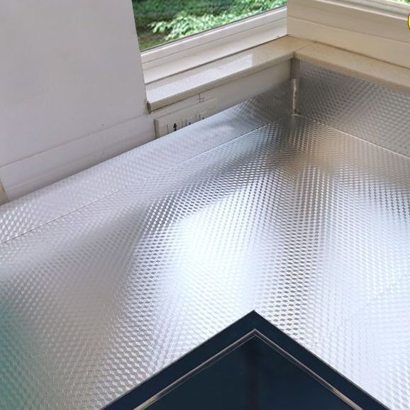 加厚50米厨房防水防油污贴纸防火耐高温灶台桌面橱柜防潮铝箔墙贴