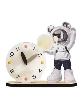 太空宇表航员卡通时钟钟感挂墙现代简家用免约打孔钟挂客厅装X117