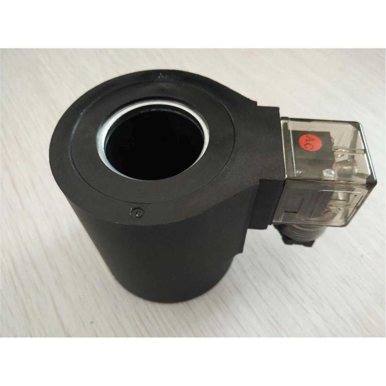 徐工三一中联柳工泰安吊车电磁阀线圈 内径31高度72  电磁阀线圈